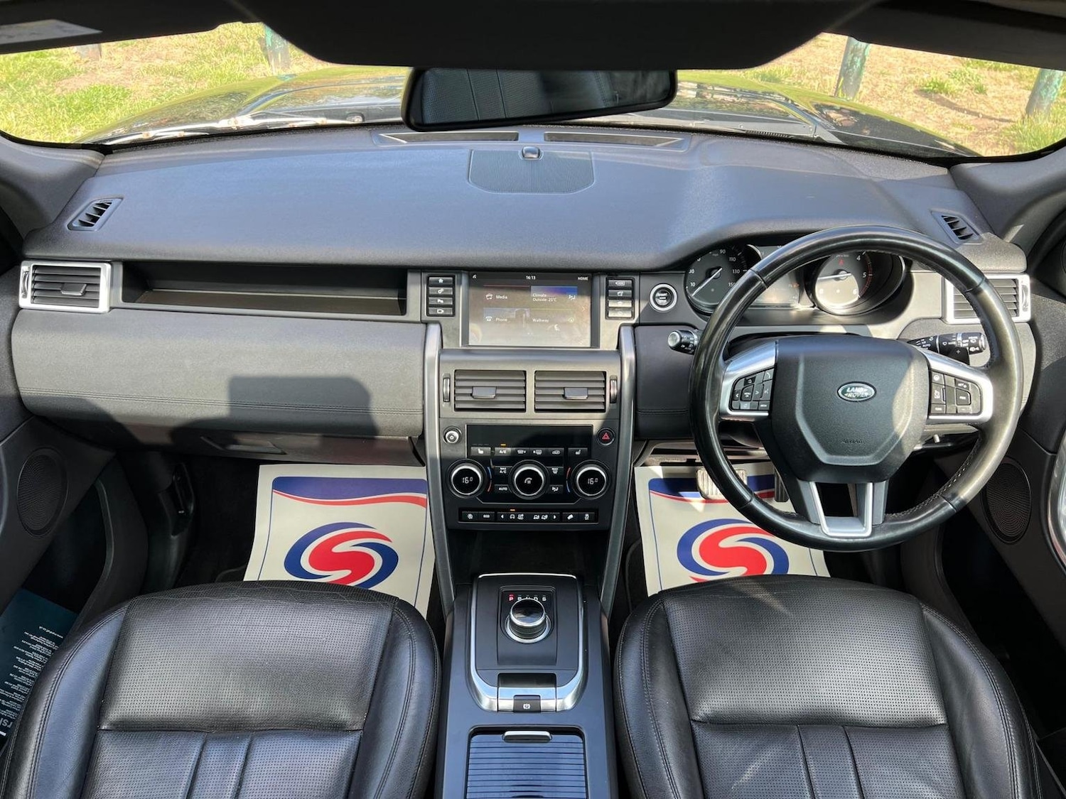 Used Land Rover Discovery Sport 2019 for sale - 76170428: Photo 28