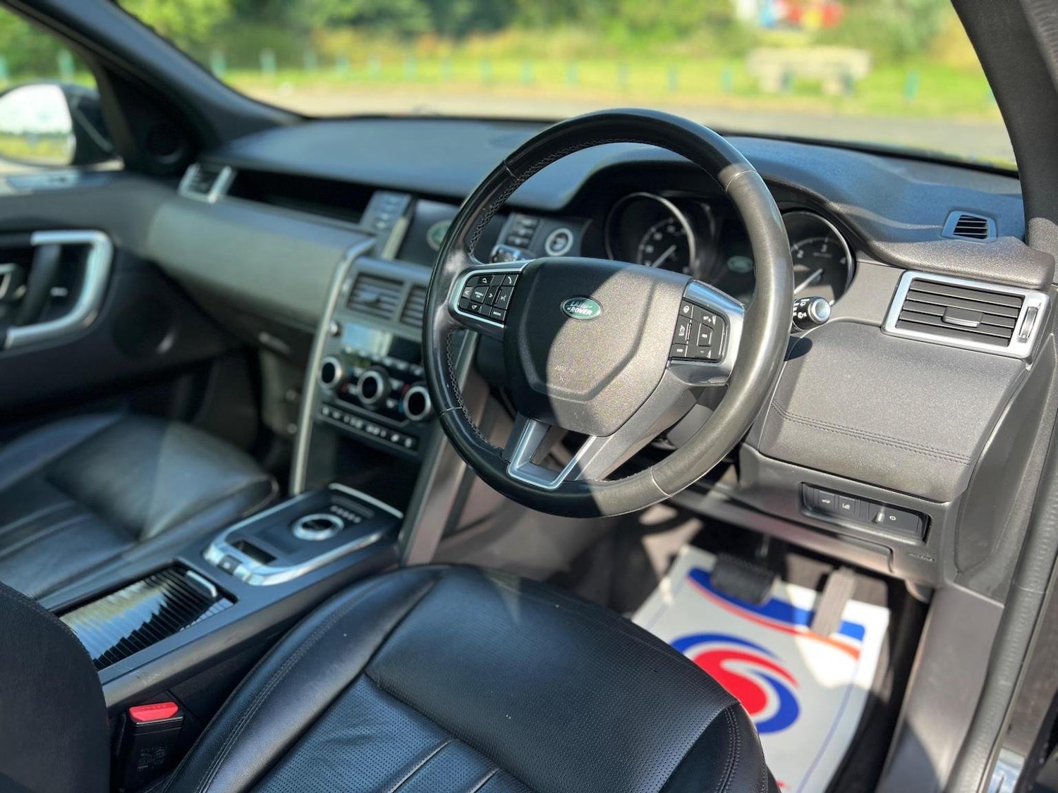 Used Land Rover Discovery Sport 2019 for sale - 76170428: Photo 32