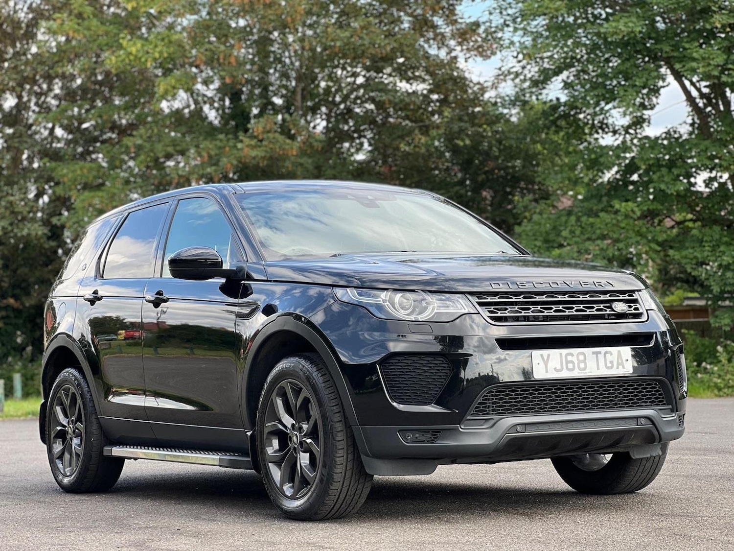 Used Land Rover Discovery Sport 2019 for sale - 76170428: Photo 5