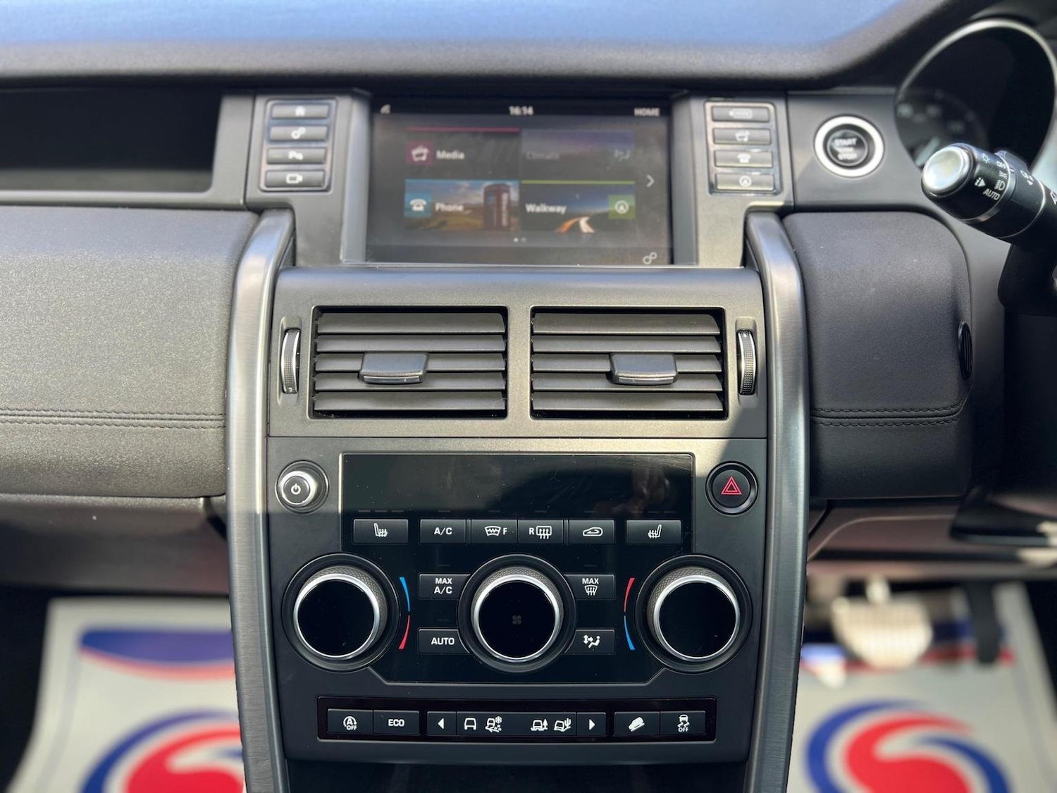 Used Land Rover Discovery Sport 2019 for sale - 76170428: Photo 51
