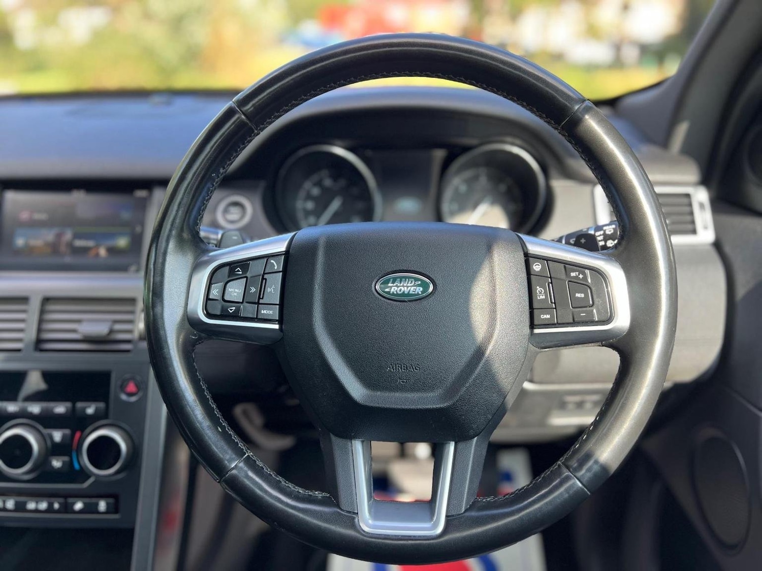 Used Land Rover Discovery Sport 2019 for sale - 76170428: Photo 57