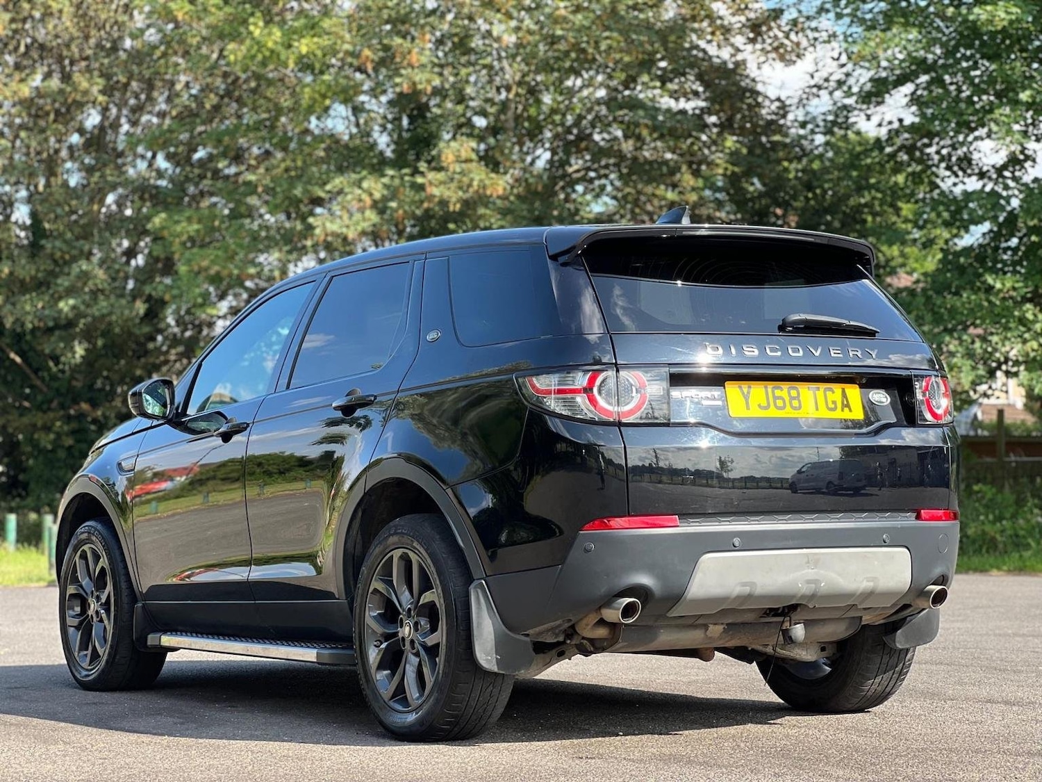 Used Land Rover Discovery Sport 2019 for sale - 76170428: Photo 6