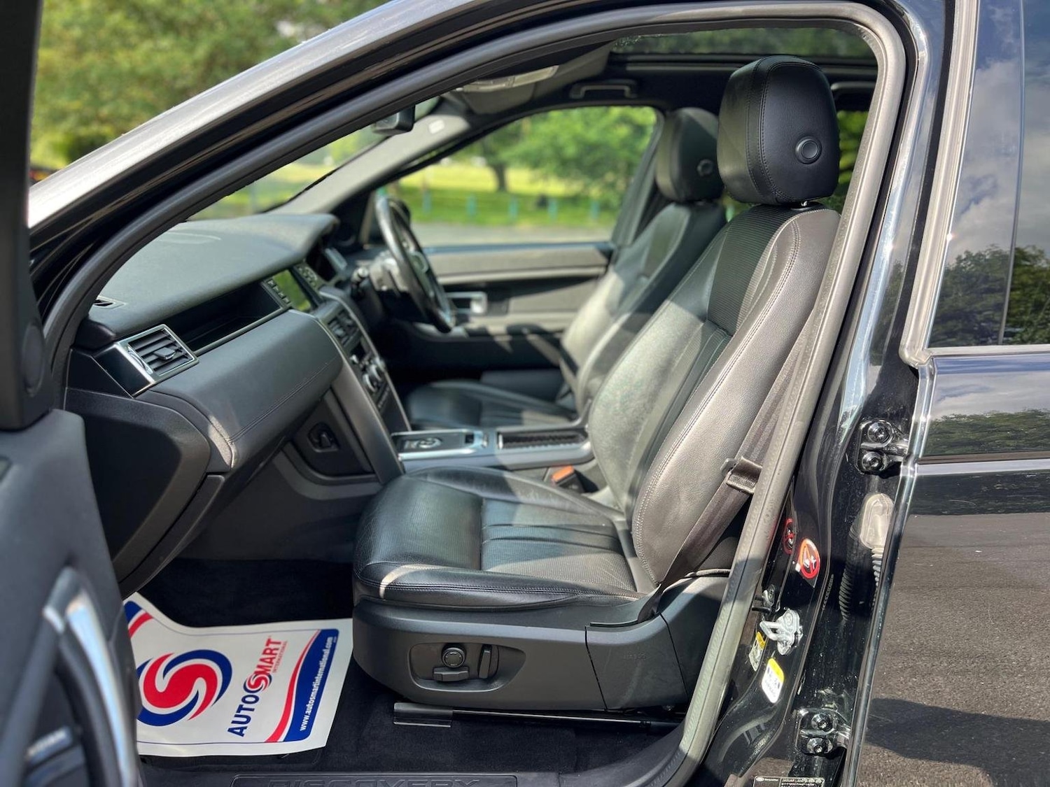 Used Land Rover Discovery Sport 2019 for sale - 76170428: Photo 60