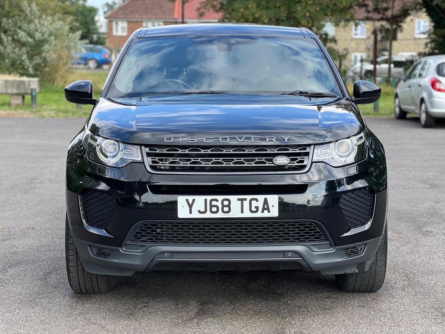 Used Land Rover Discovery Sport 2019 for sale - 76170428: Photo 9