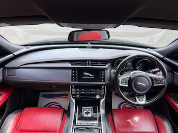 Used Jaguar XF 2017 for sale - 77027994: Photo