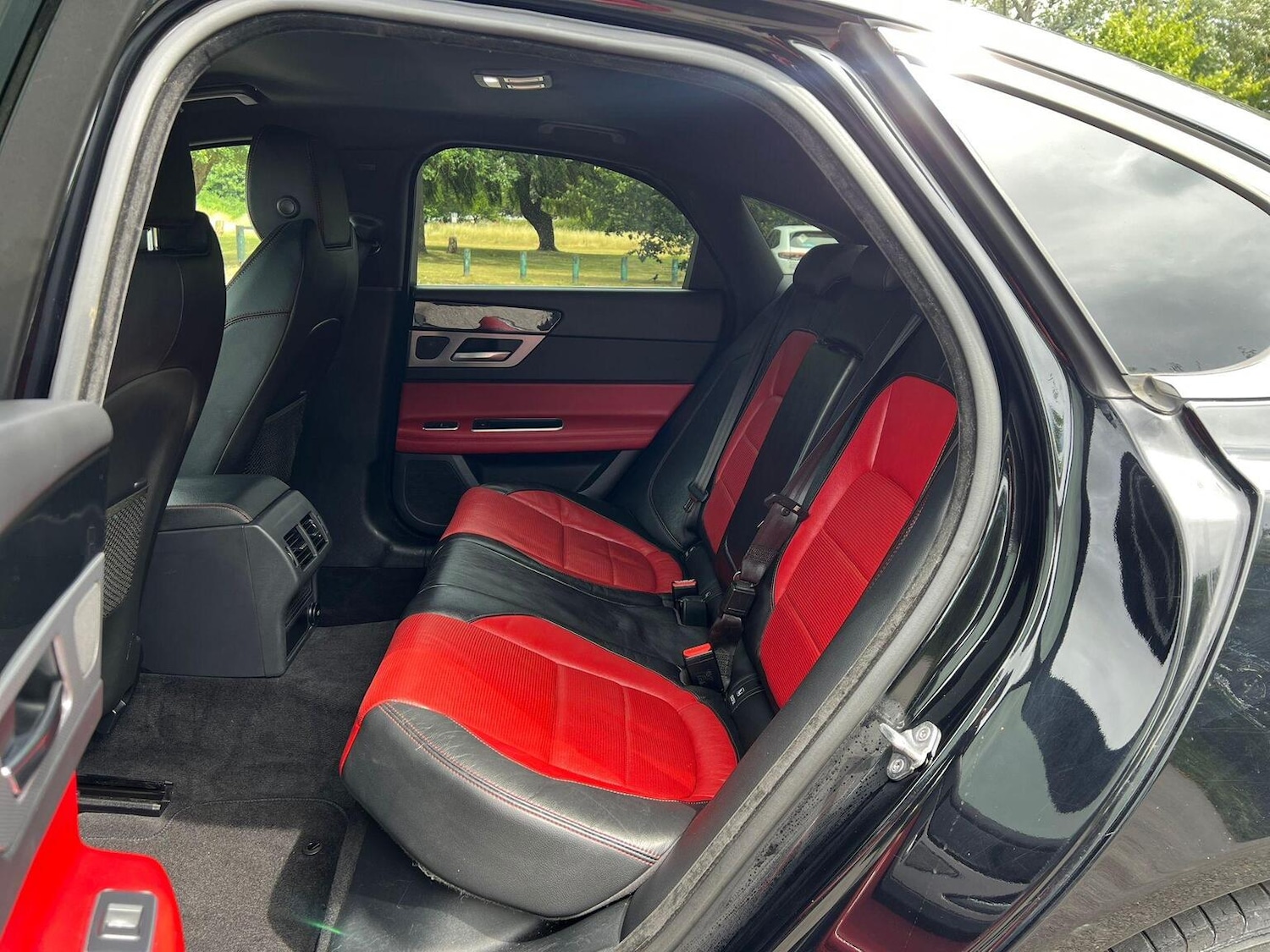 Used Jaguar XF 2017 for sale - 77027994: Photo 36