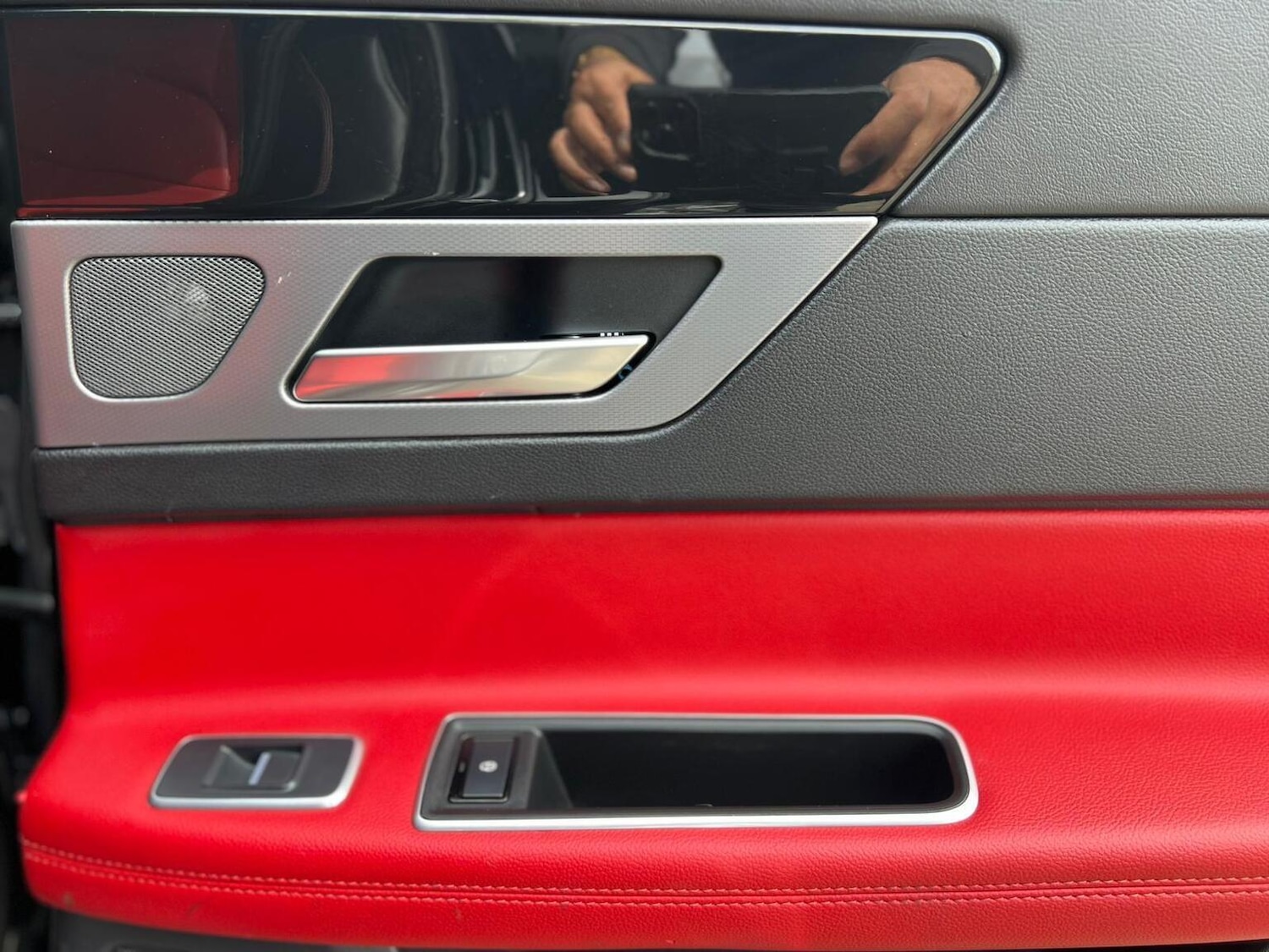 Used Jaguar XF 2017 for sale - 77027994: Photo 41