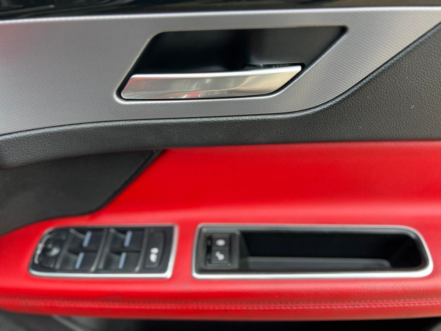 Used Jaguar XF 2017 for sale - 77027994: Photo 42