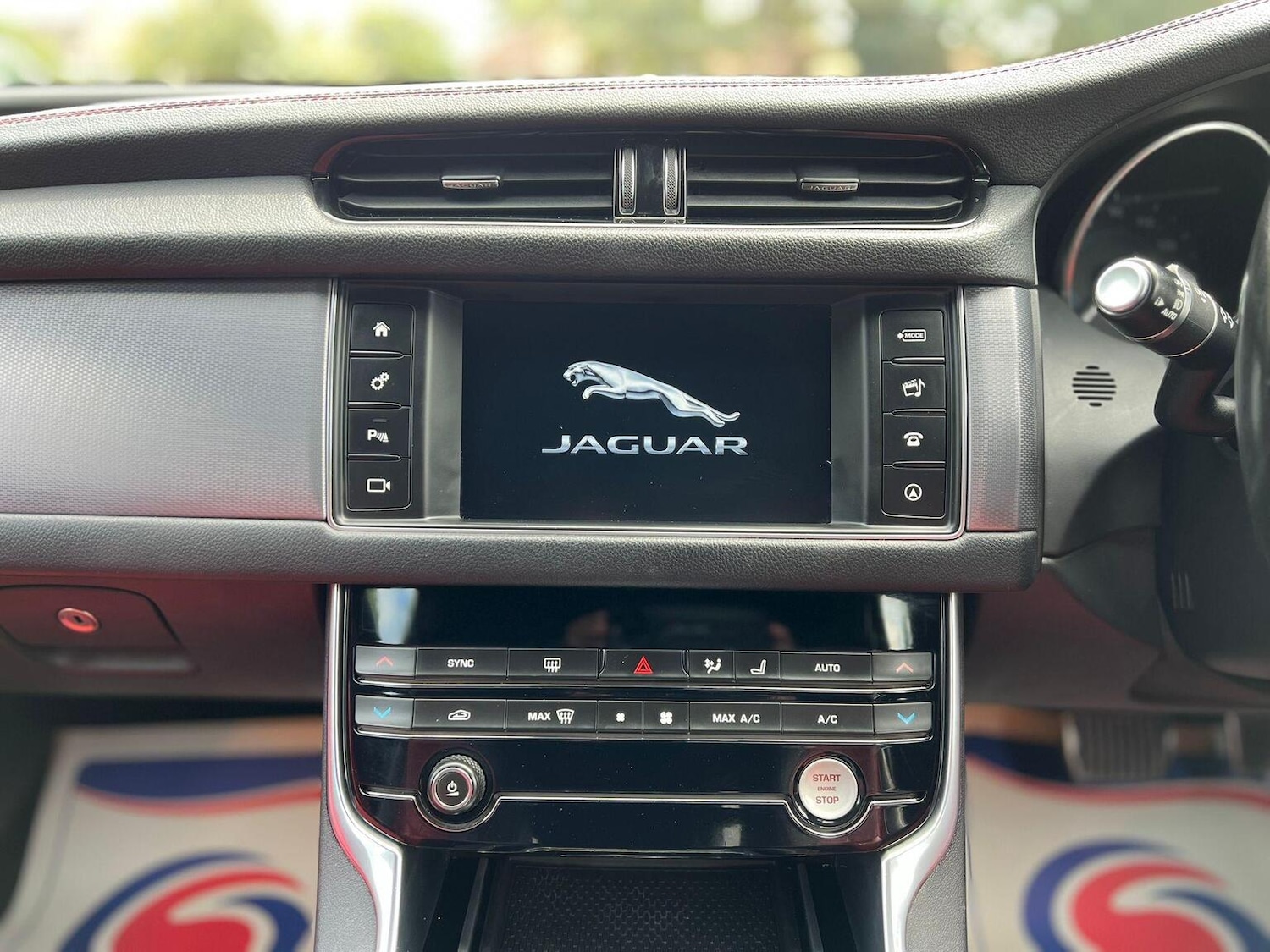 Used Jaguar XF 2017 for sale - 77027994: Photo 43