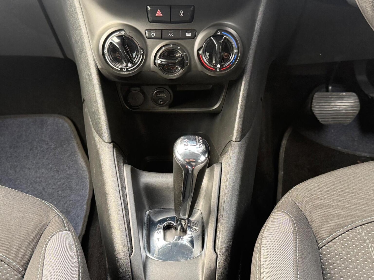 Used Peugeot 208 2015 for sale - 76791530: Photo 18