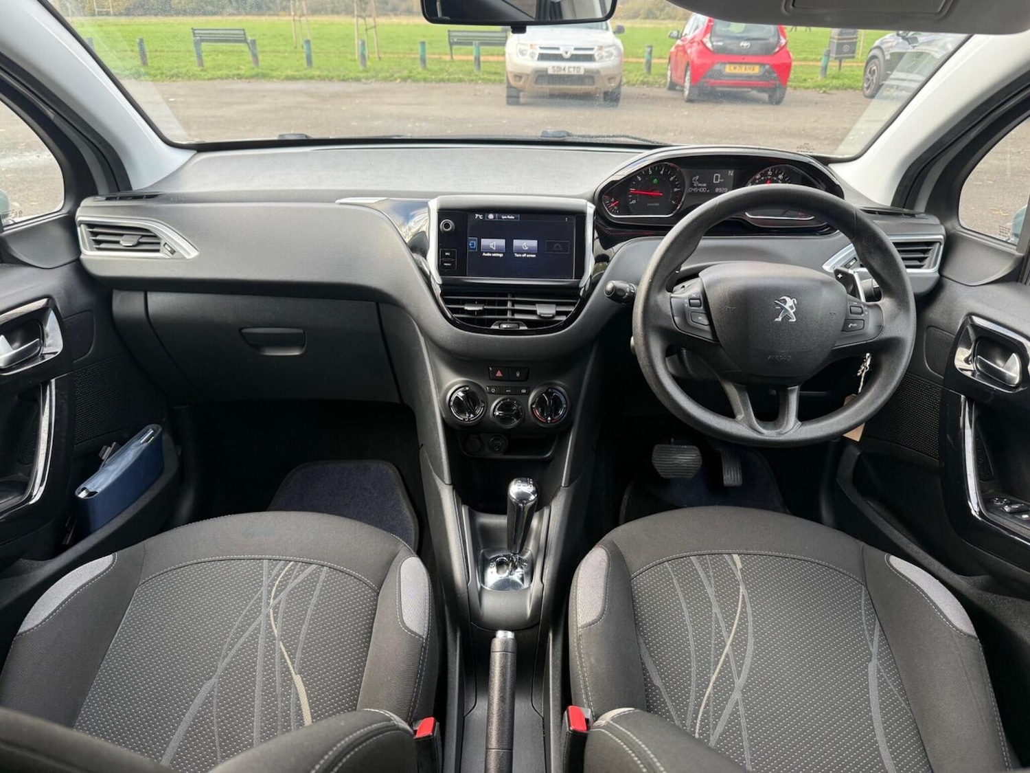 Used Peugeot 208 2015 for sale - 76791530: Photo 19