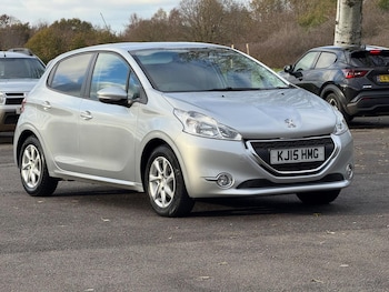 Used Peugeot 208 2015 for sale - 76791530: Photo