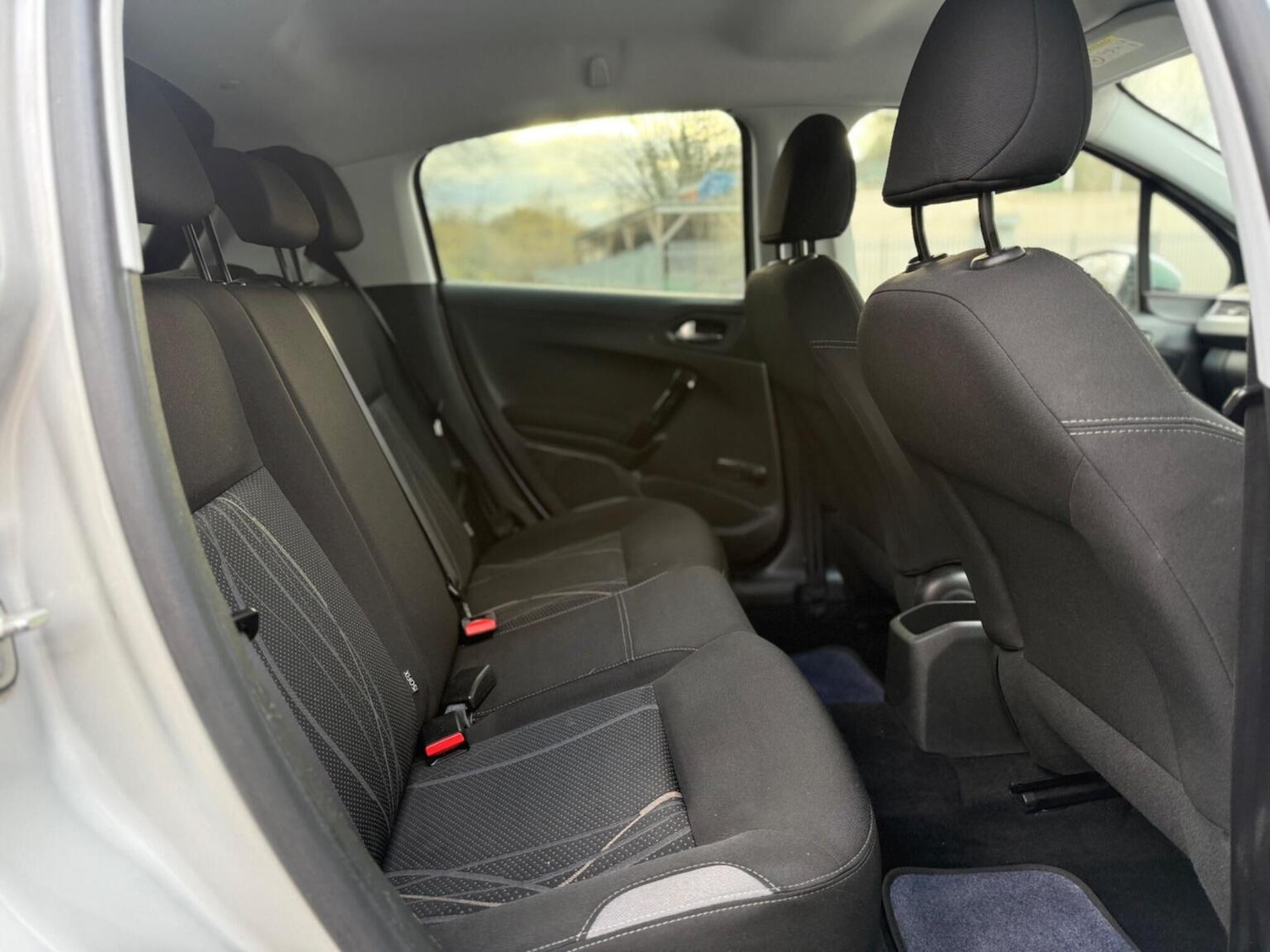 Used Peugeot 208 2015 for sale - 76791530: Photo 26