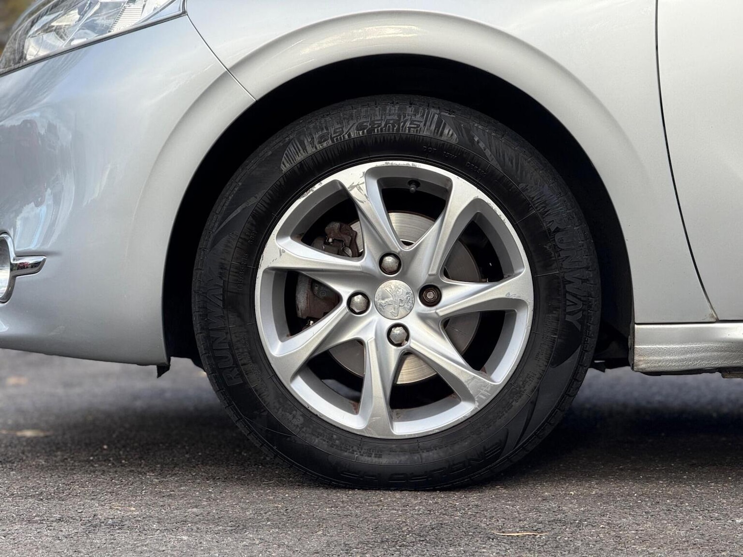 Used Peugeot 208 2015 for sale - 76791530: Photo 32