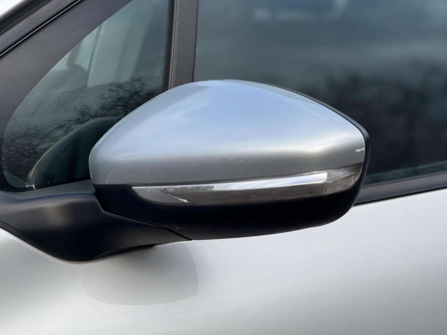 Used Peugeot 208 2015 for sale - 76791530: Photo 37