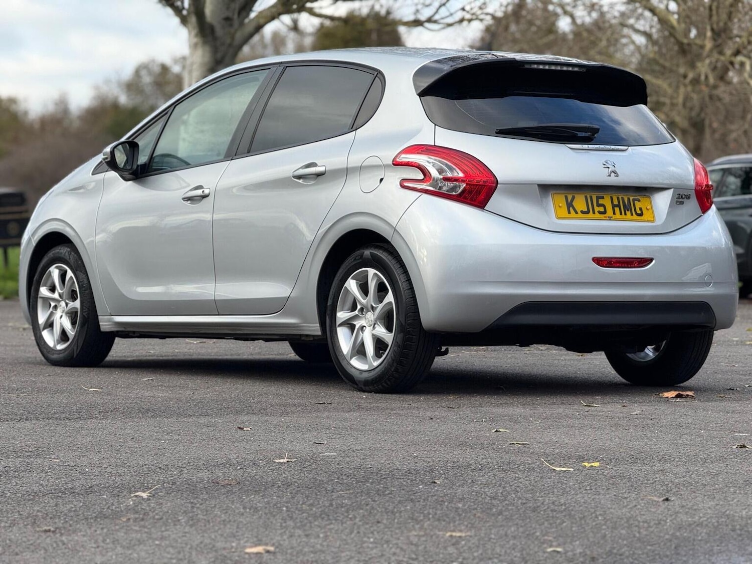 Used Peugeot 208 2015 for sale - 76791530: Photo 8