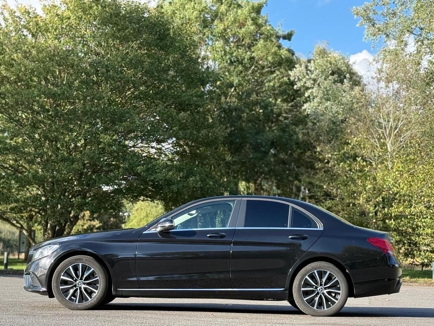 Used Mercedes-Benz C Class 2019 for sale - 76158421: Photo 10