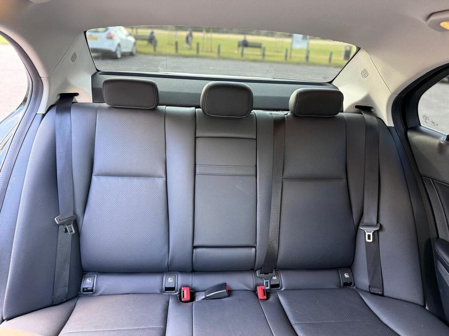 Used Mercedes-Benz C Class 2019 for sale - 76158421: Photo 36