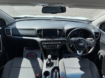 Used Kia Sportage 2017 for sale - 76158395: Photo