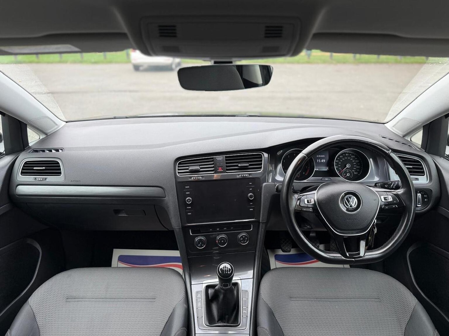 Used Volkswagen Golf 2018 for sale - 76376890: Photo 2