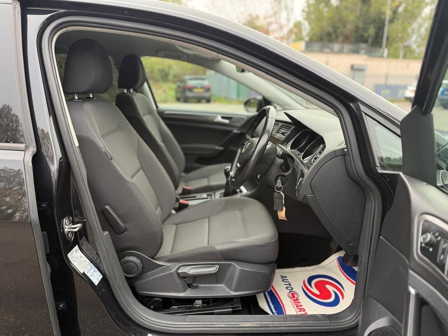 Used Volkswagen Golf 2018 for sale - 76376890: Photo 29