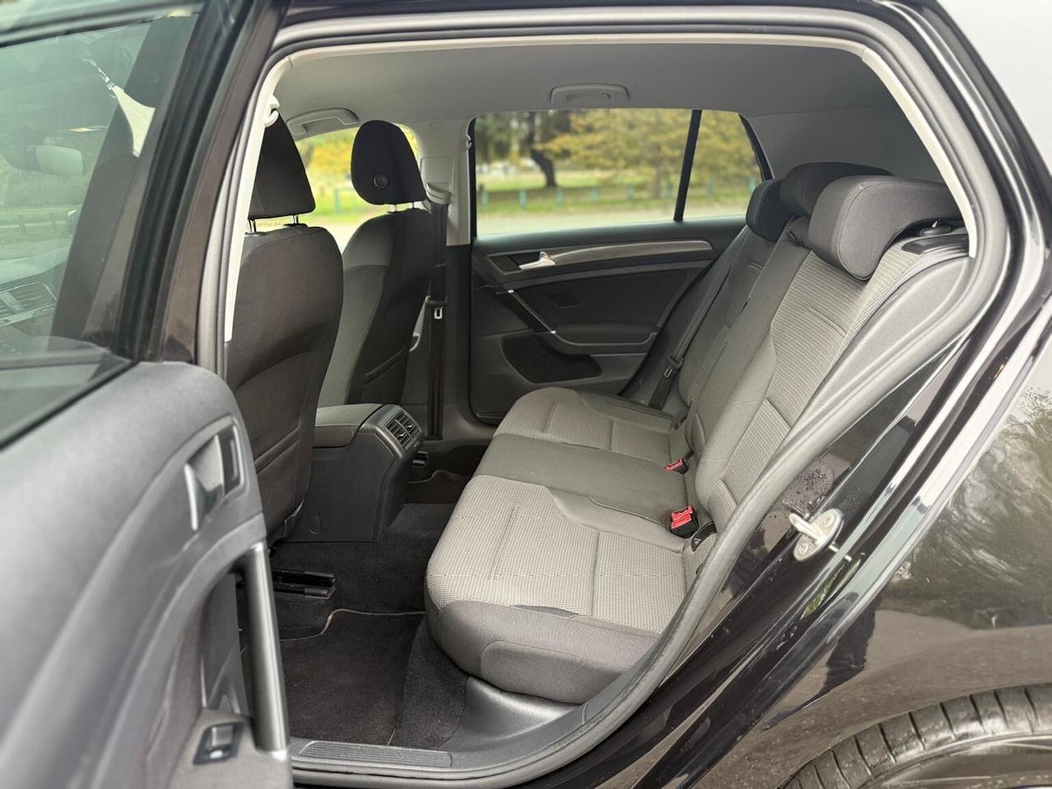 Used Volkswagen Golf 2018 for sale - 76376890: Photo 34