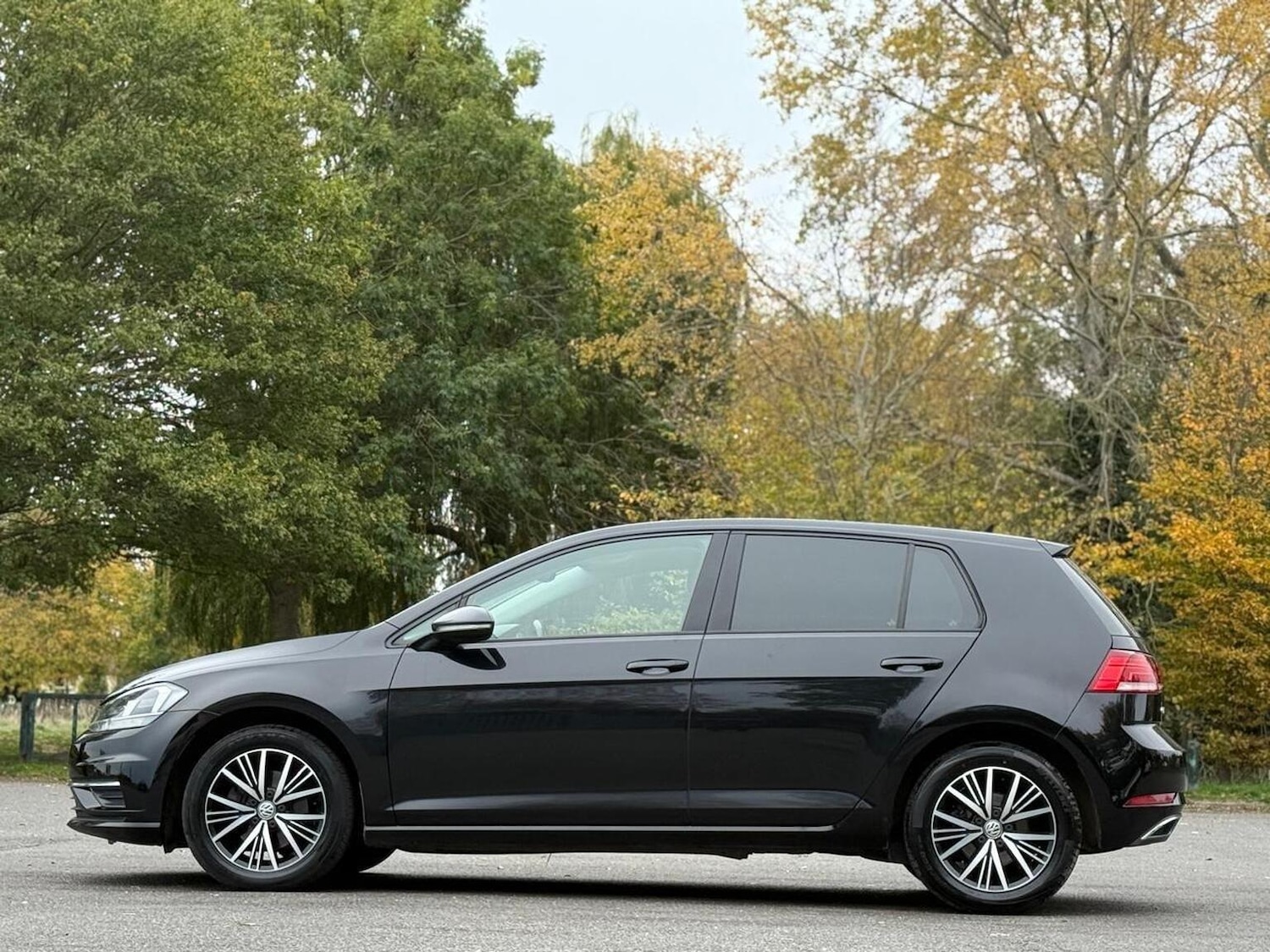 Used Volkswagen Golf 2018 for sale - 76376890: Photo 8