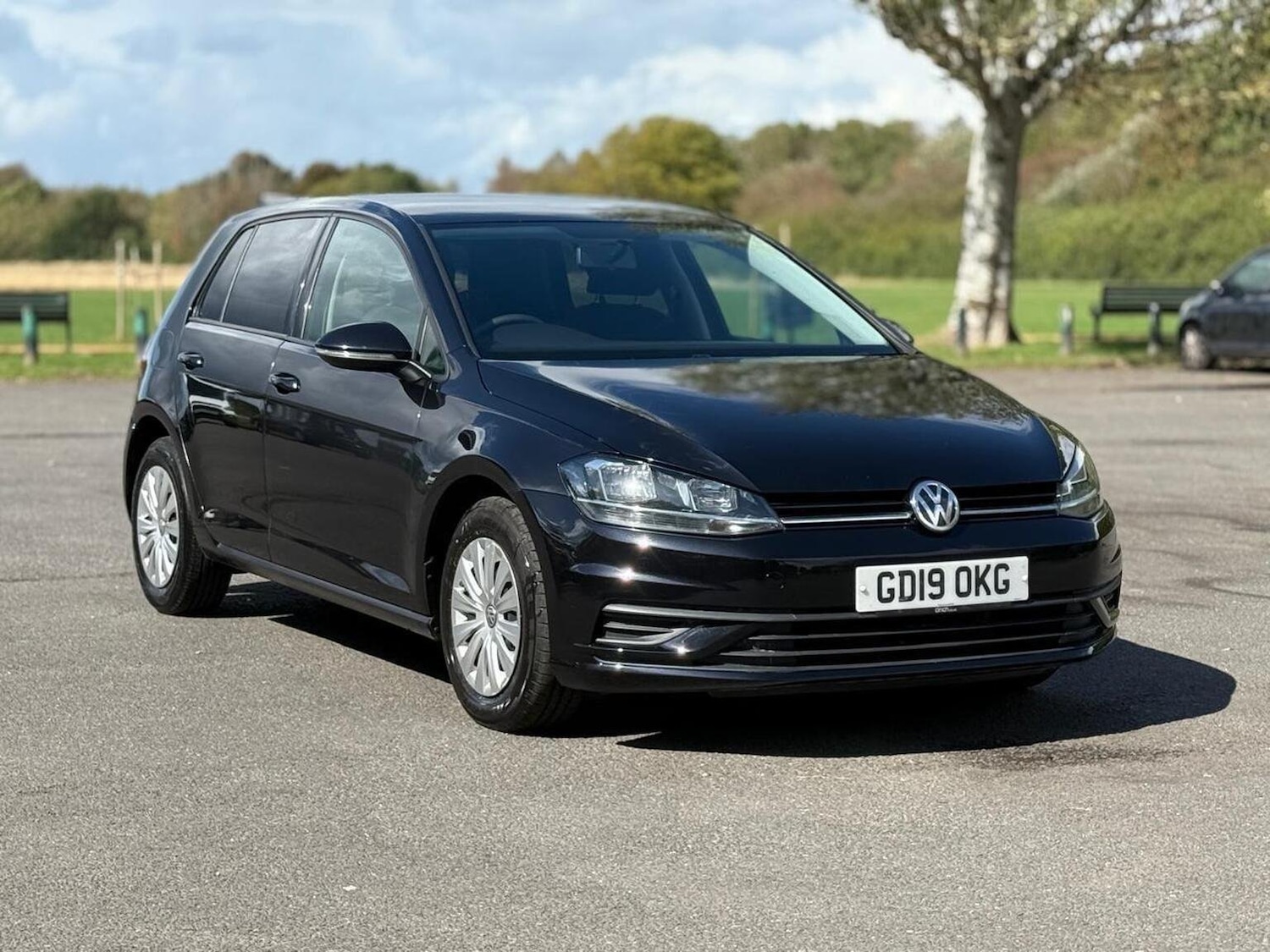 Used Volkswagen Golf 2019 for sale - 76158409: Photo 1
