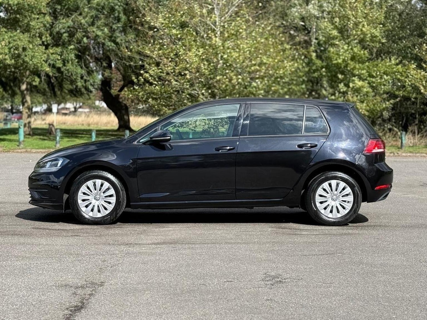Used Volkswagen Golf 2019 for sale - 76158409: Photo 10
