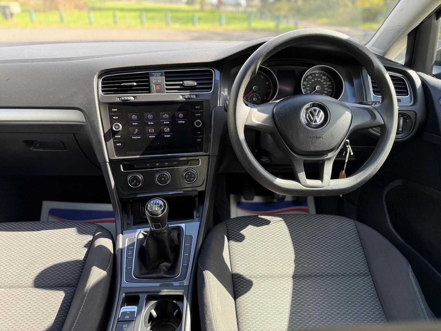 Used Volkswagen Golf 2019 for sale - 76158409: Photo 22