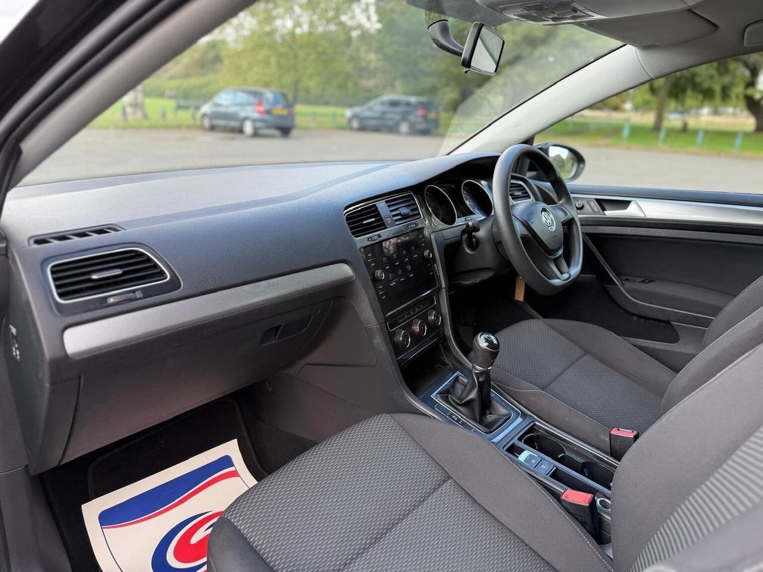 Used Volkswagen Golf 2019 for sale - 76158409: Photo 24