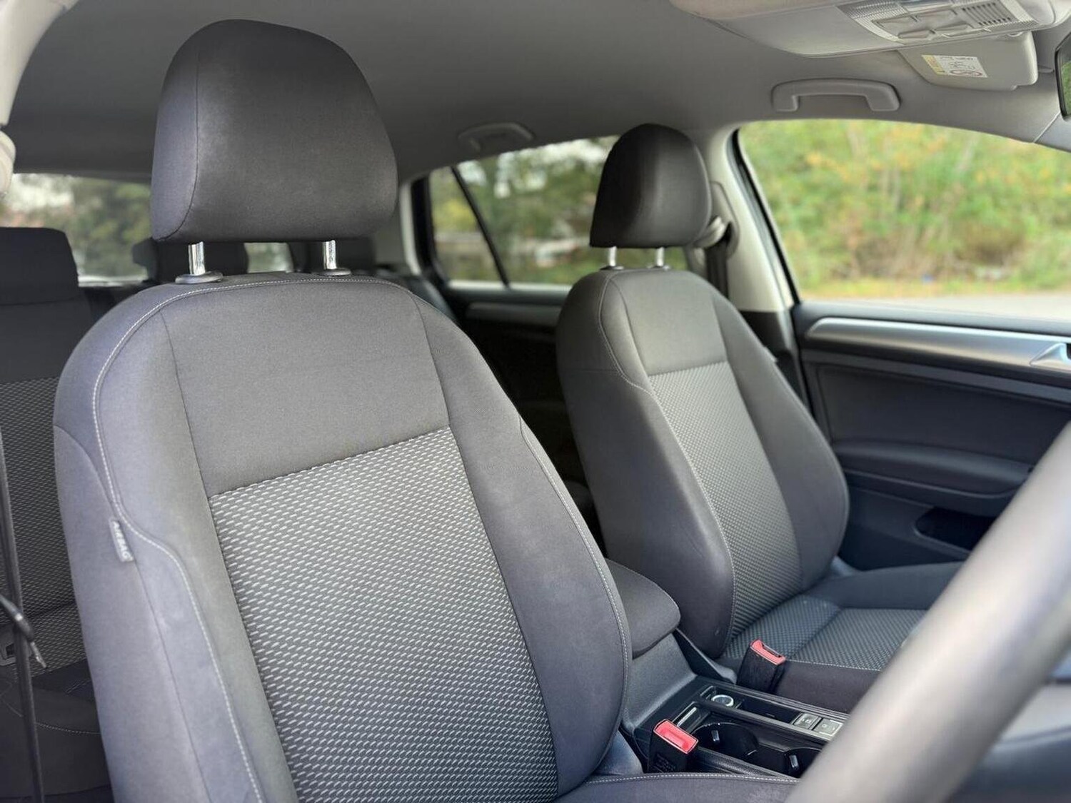 Used Volkswagen Golf 2019 for sale - 76158409: Photo 27