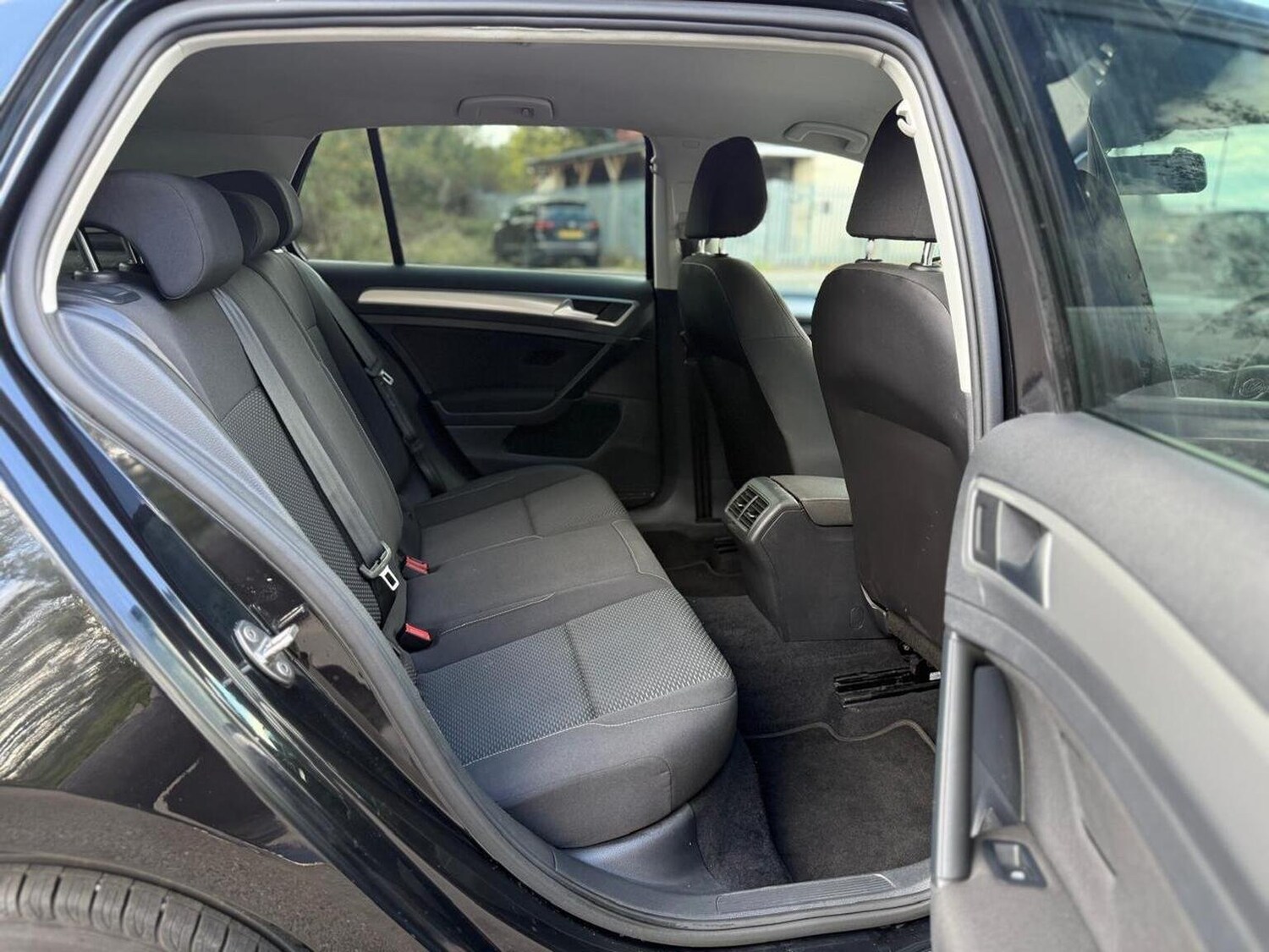 Used Volkswagen Golf 2019 for sale - 76158409: Photo 36