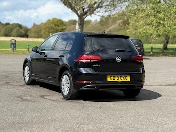 Used Volkswagen Golf 2019 for sale - 76158409: Photo