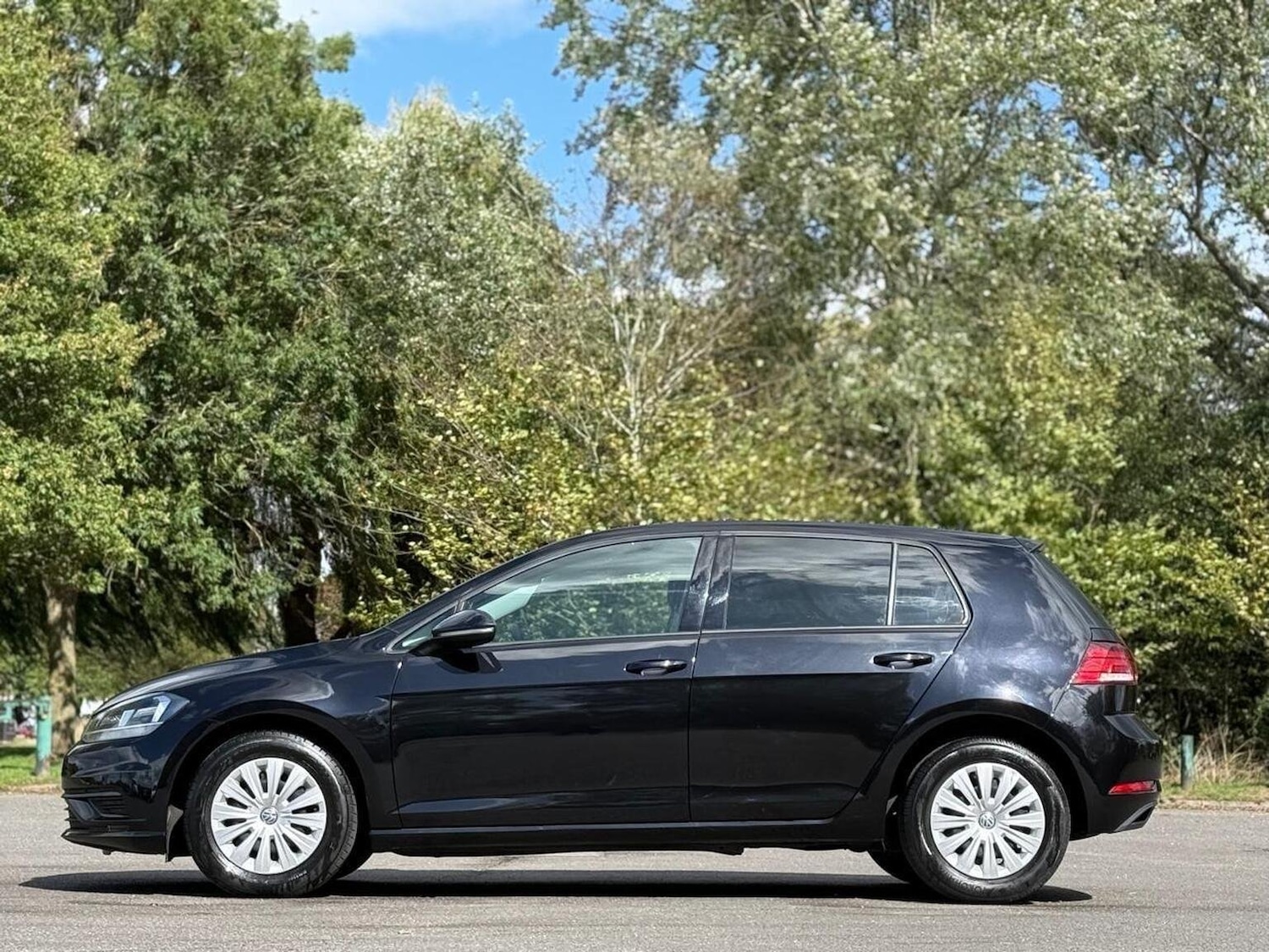 Used Volkswagen Golf 2019 for sale - 76158409: Photo 9