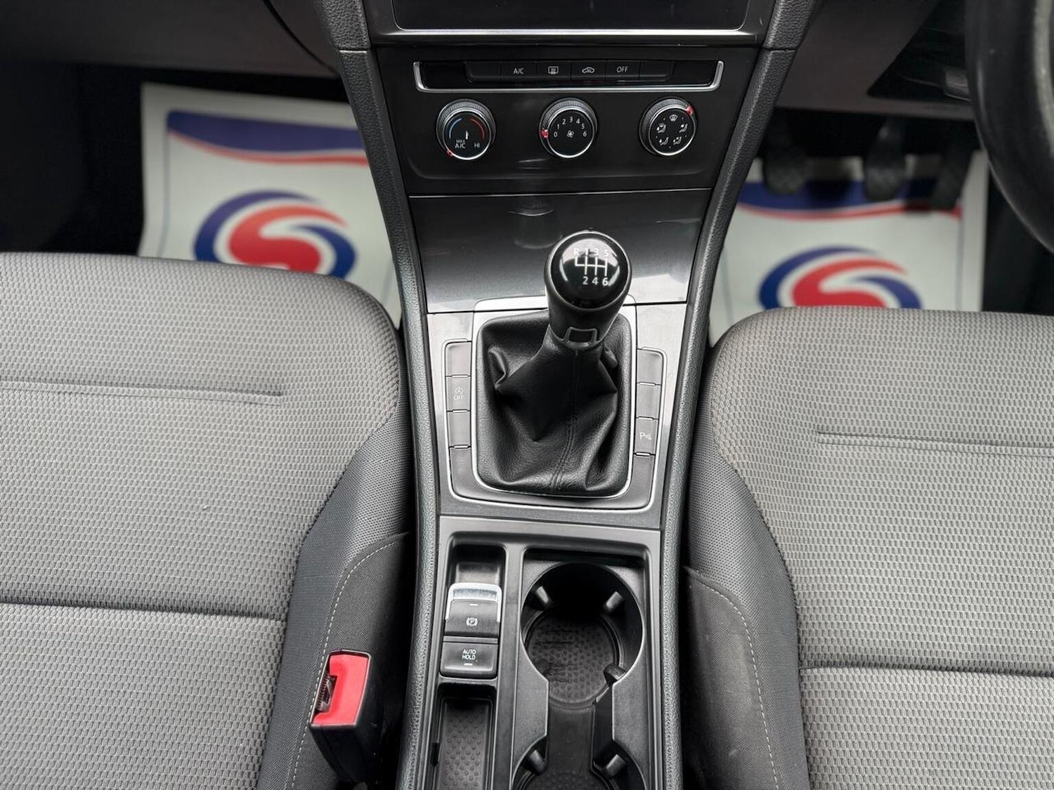 Used Volkswagen Golf 2018 for sale - 76941798: Photo 23