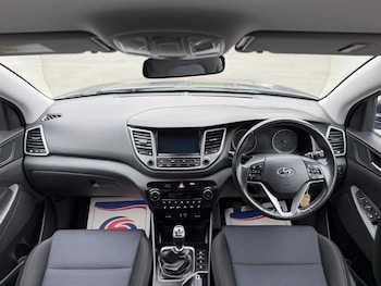 Used Hyundai TUCSON 2018 for sale - 76293164: Photo 2