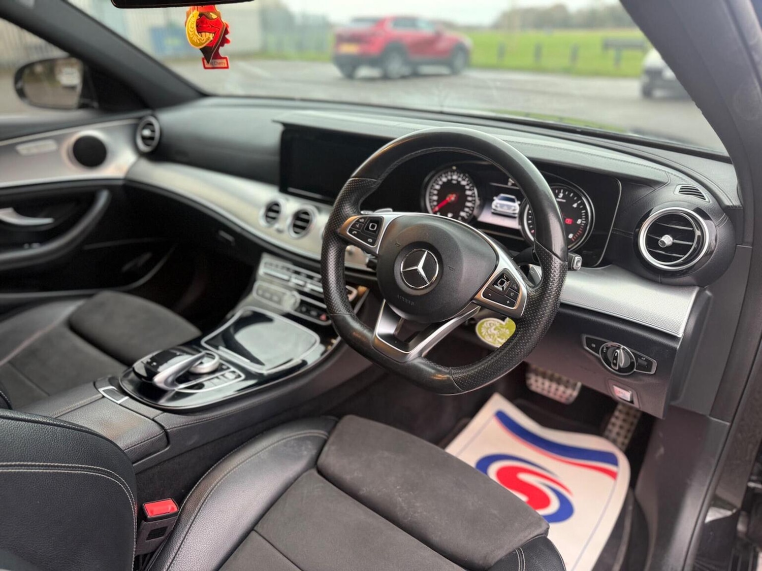 Used Mercedes-Benz E Class 2018 for sale - 76974449: Photo 16