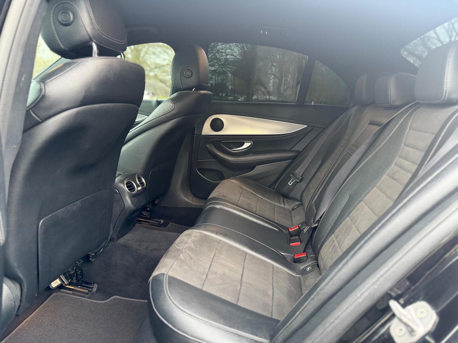 Used Mercedes-Benz E Class 2018 for sale - 76974449: Photo 23