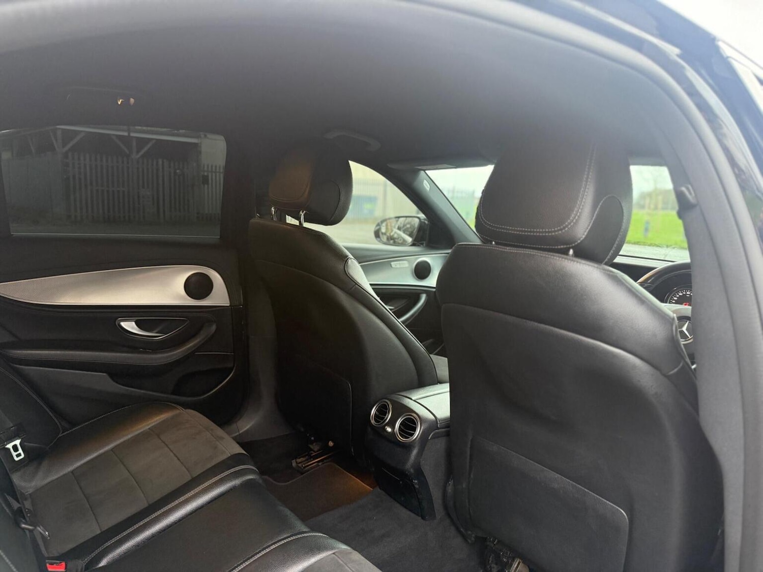 Used Mercedes-Benz E Class 2018 for sale - 76974449: Photo 24