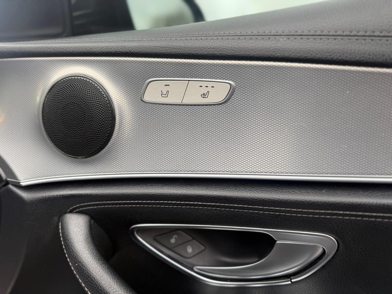 Used Mercedes-Benz E Class 2018 for sale - 76974449: Photo 28