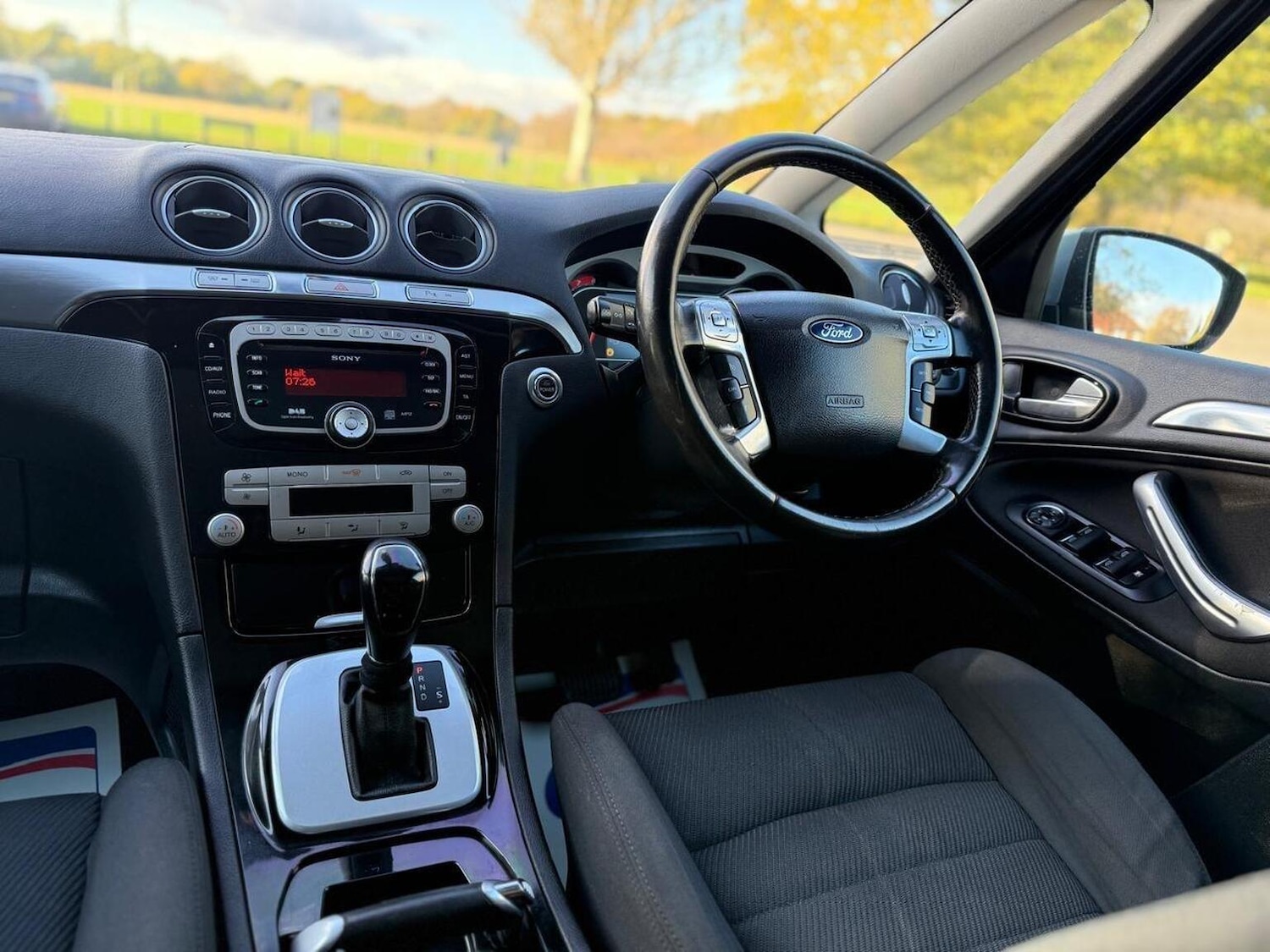 Used Ford S-Max 2010 for sale - 76439902: Photo 24