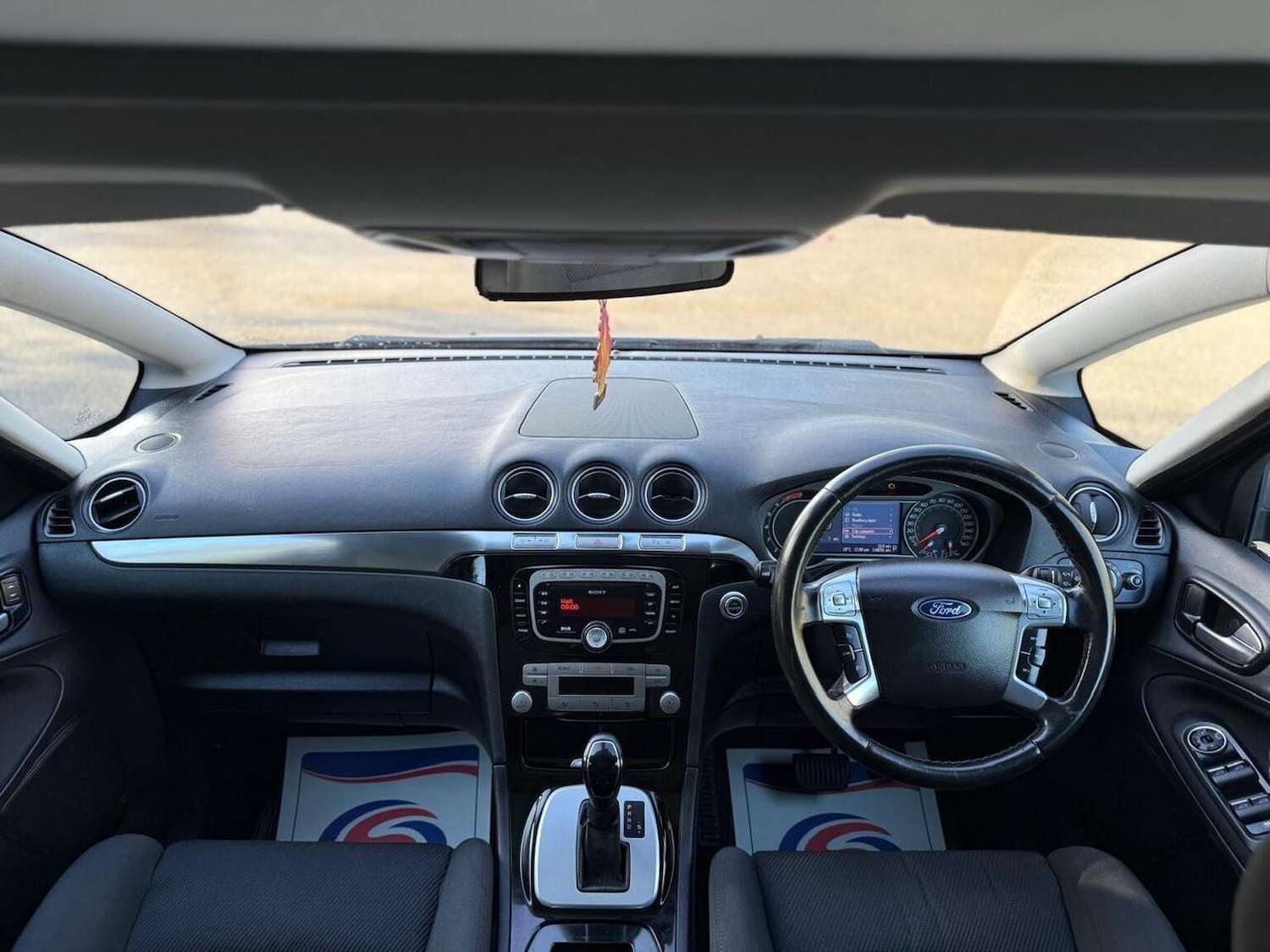 Used Ford S-Max 2010 for sale - 76439902: Photo 25