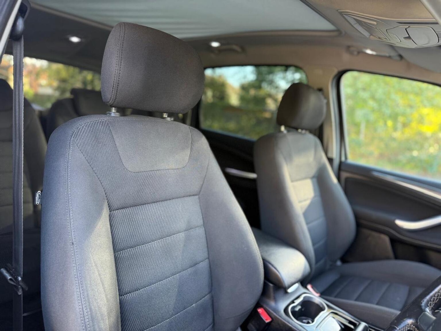 Used Ford S-Max 2010 for sale - 76439902: Photo 28