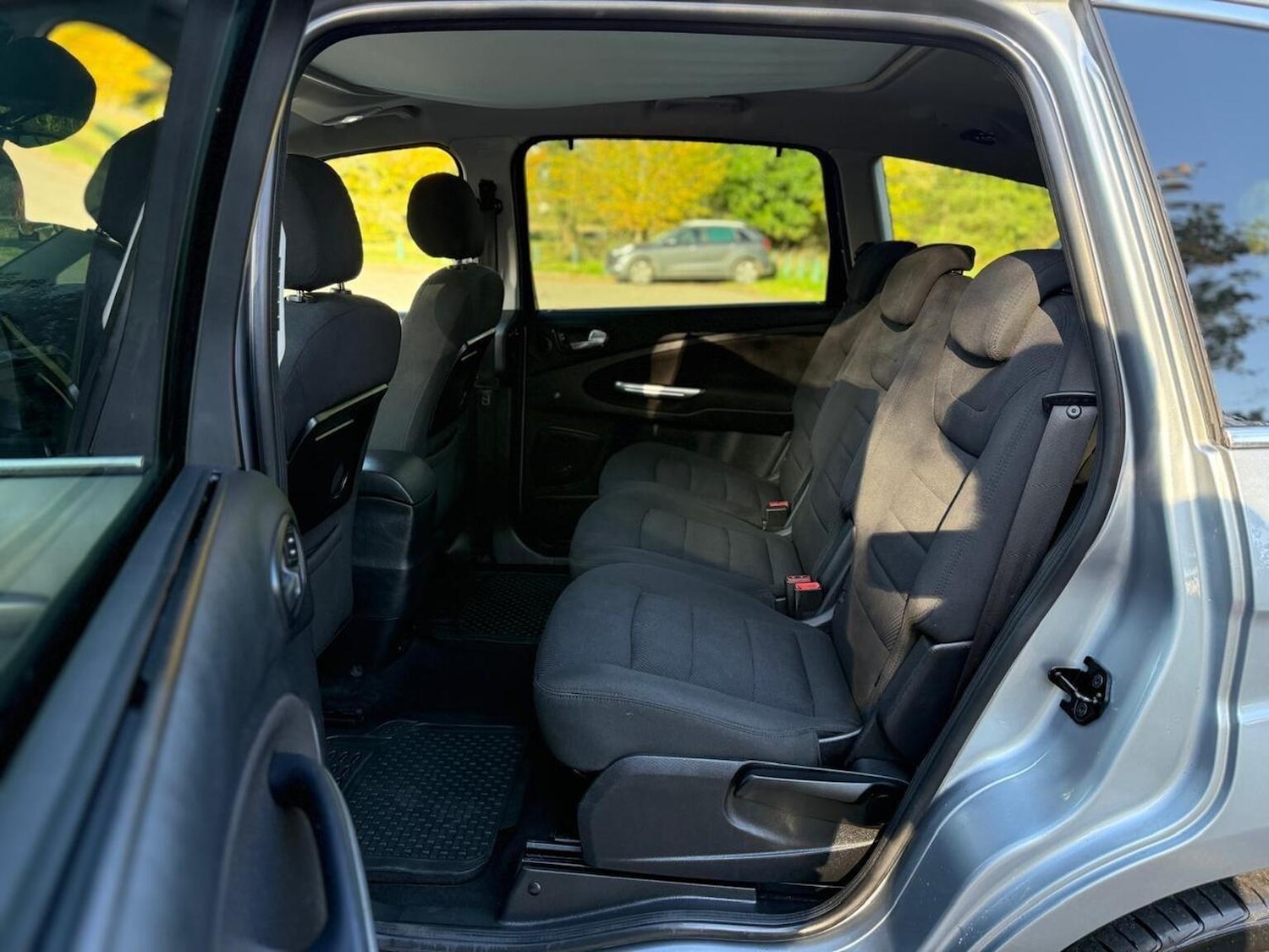 Used Ford S-Max 2010 for sale - 76439902: Photo 36