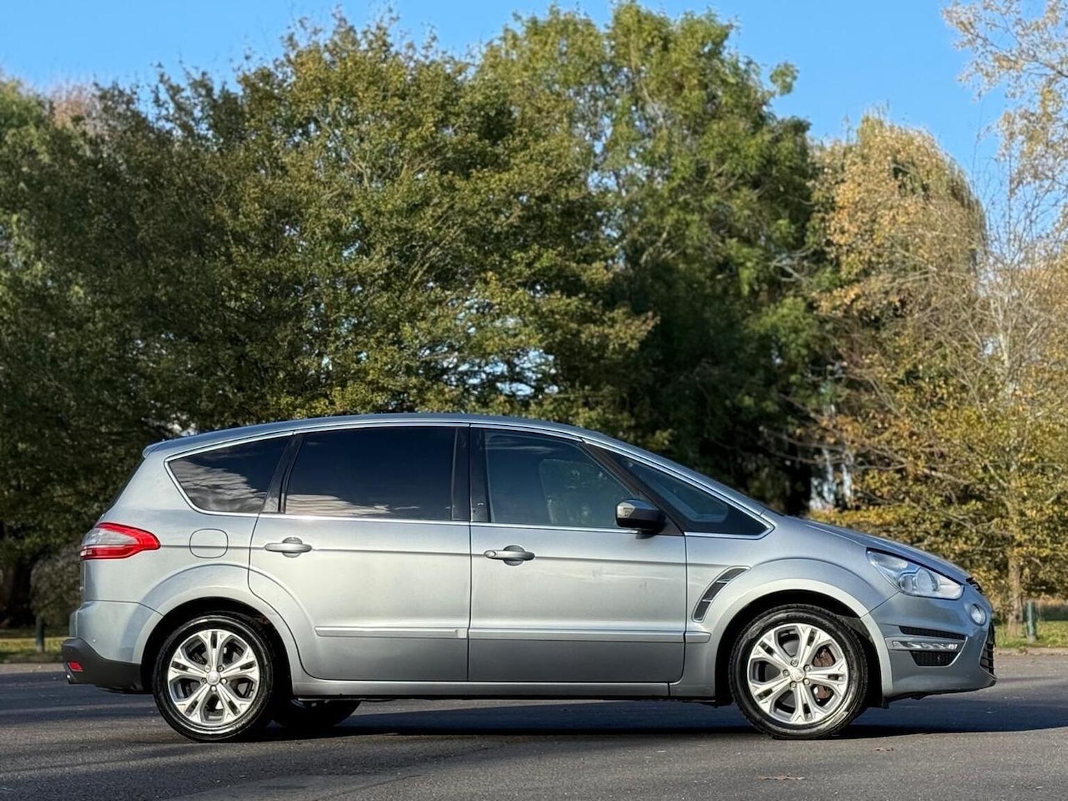 Used Ford S-Max 2010 for sale - 76439902: Photo 7