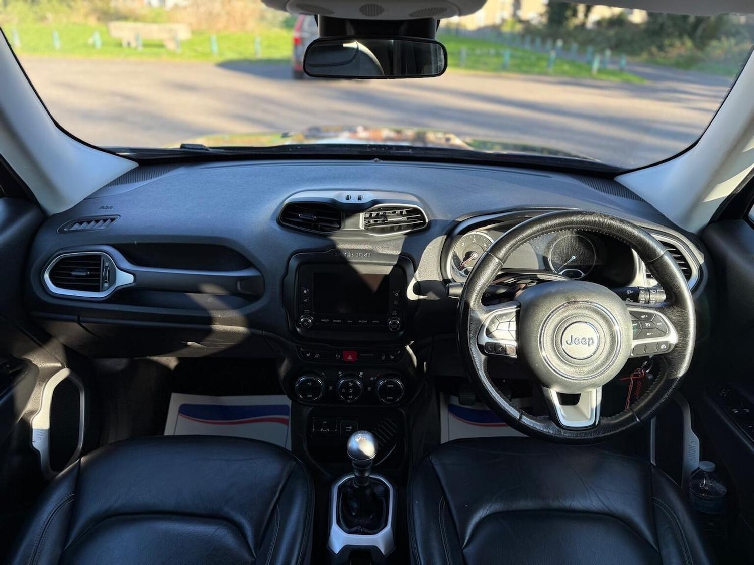 Used Jeep Renegade 2016 for sale - 76358131: Photo 26