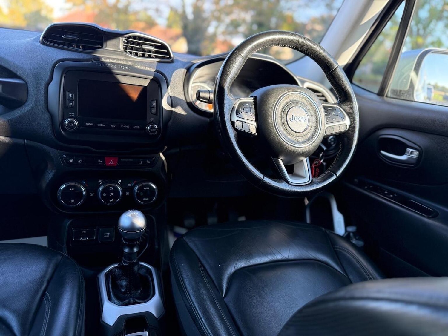 Used Jeep Renegade 2016 for sale - 76358131: Photo 28