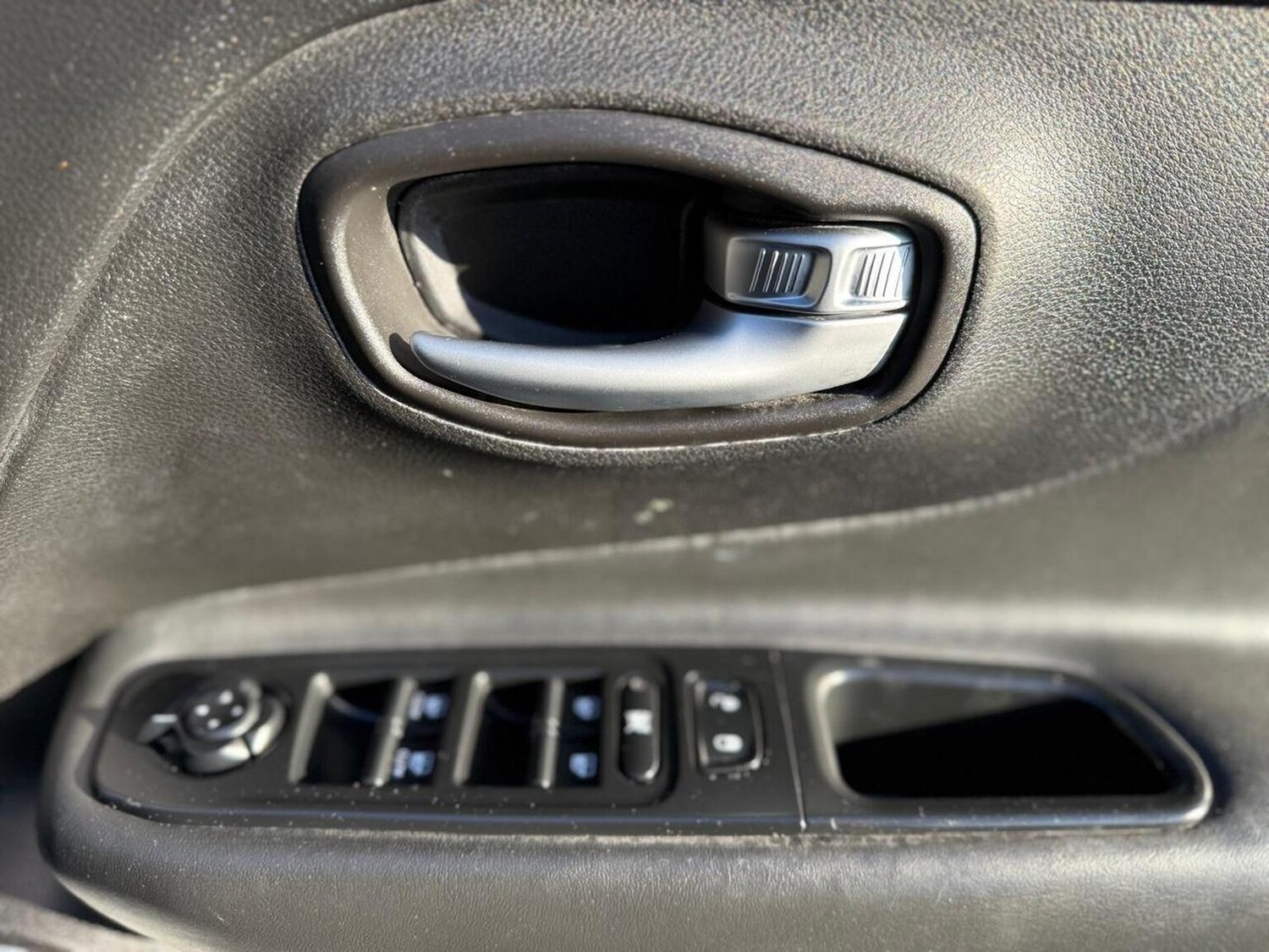 Used Jeep Renegade 2016 for sale - 76358131: Photo 39