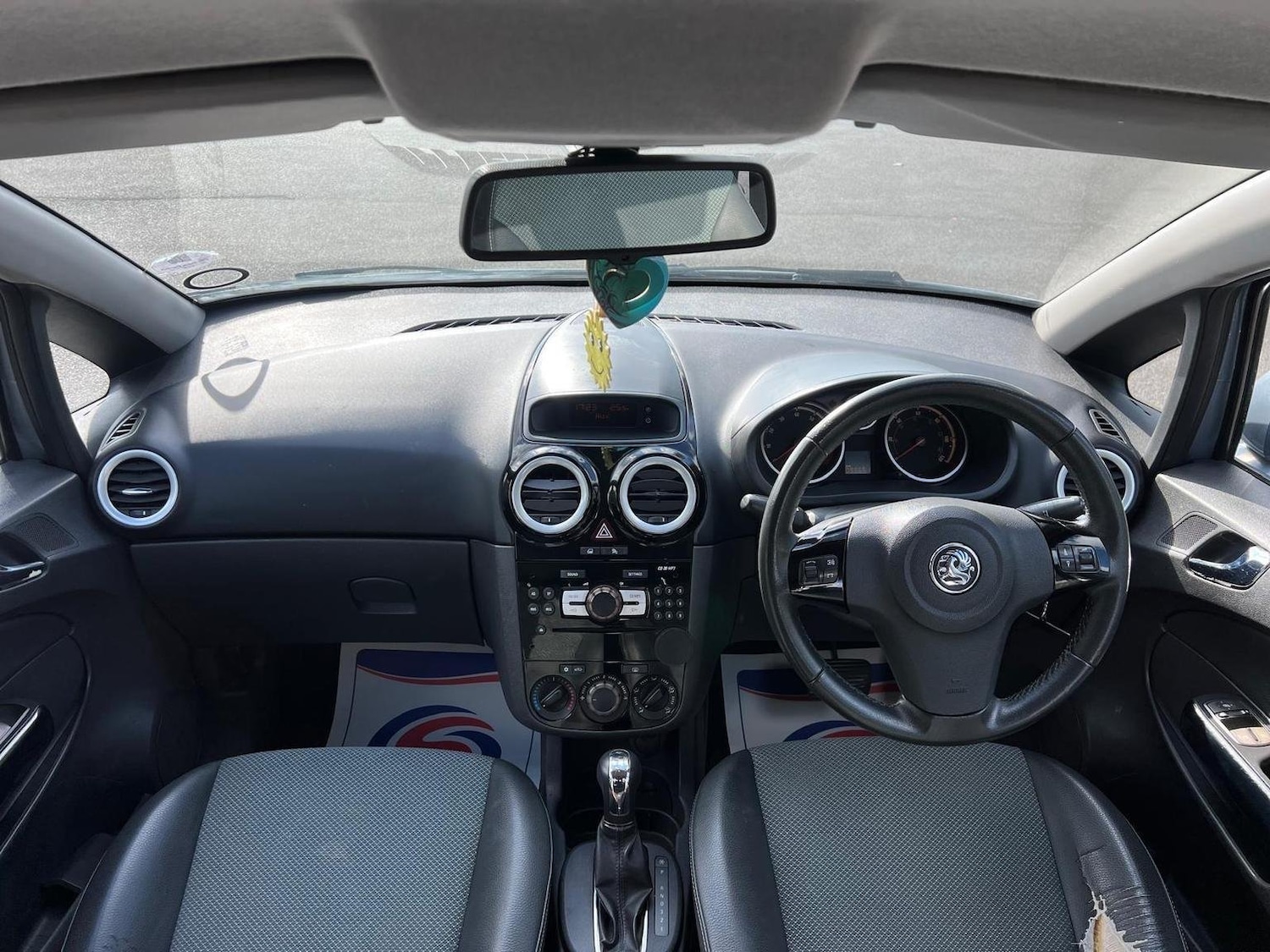 Used Vauxhall Corsa 2009 for sale - 76158423: Photo 26